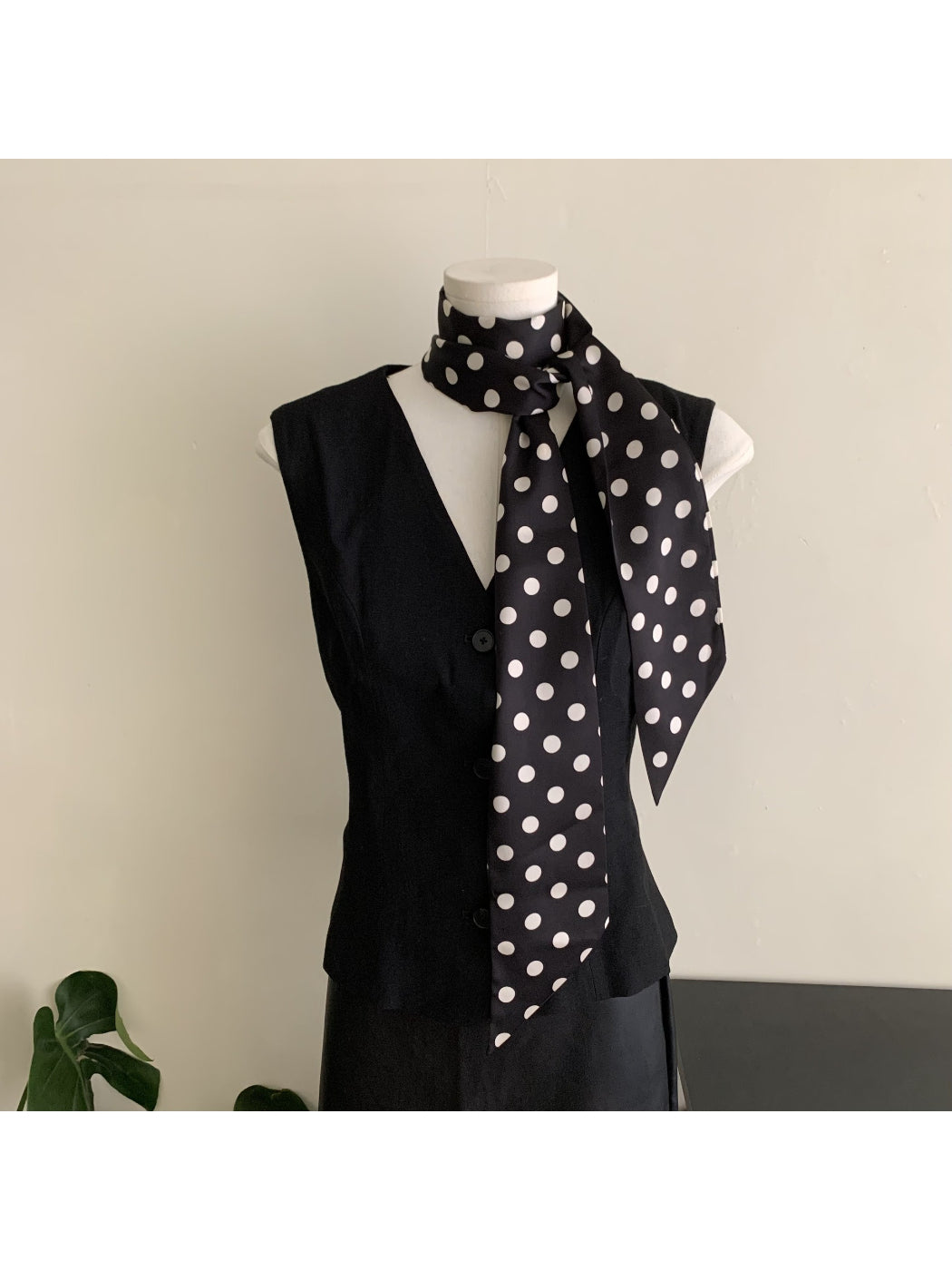 Scarvii - Retro Polka Dot Skinny Scarf