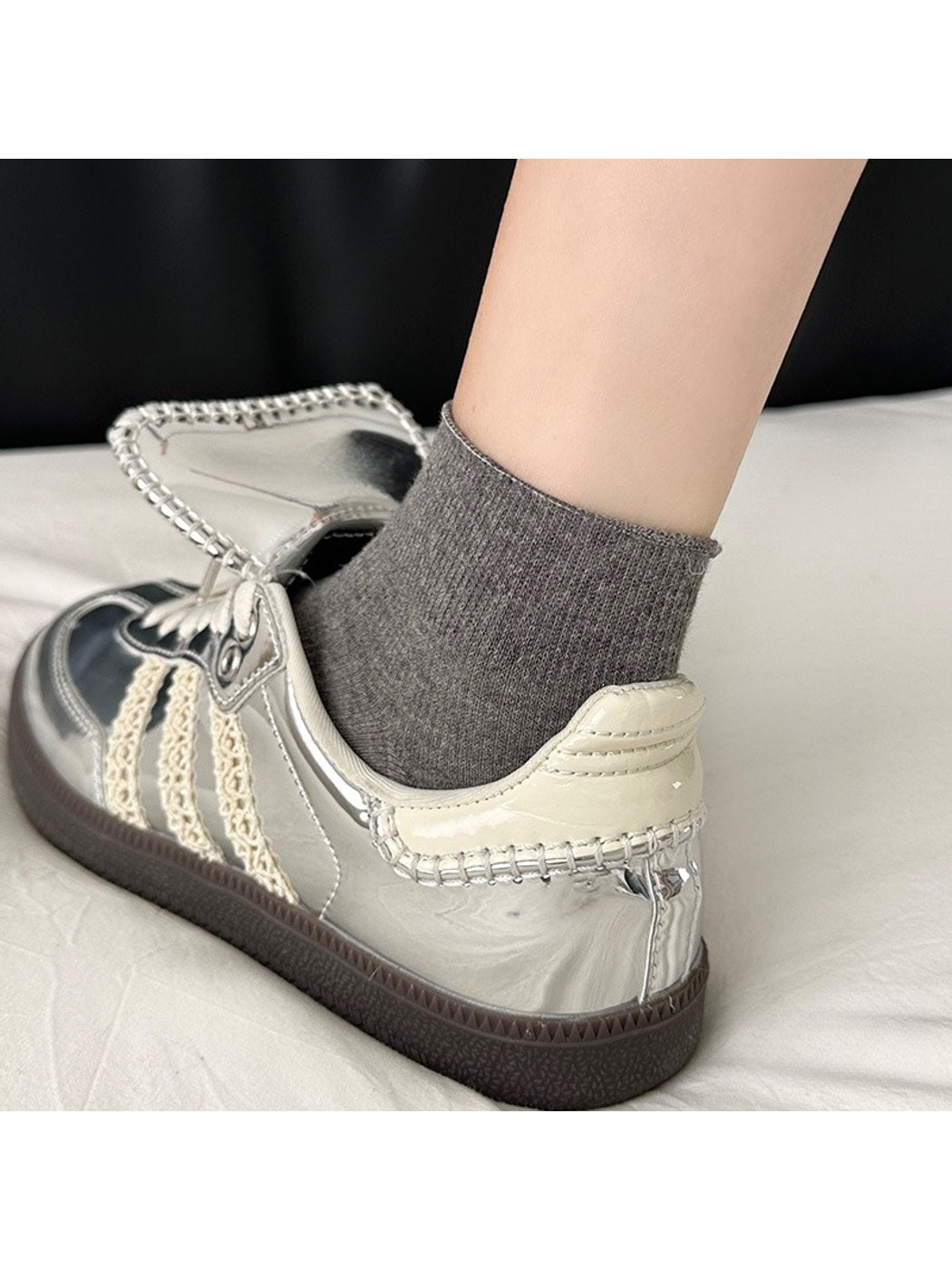 Rufia - Elegant Solid Women's Ankle Socks