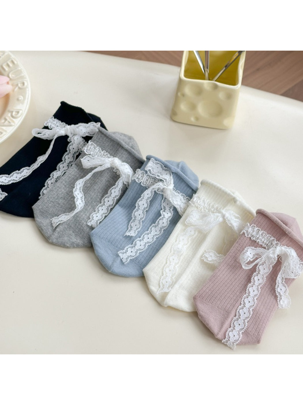 Rufia - Ribbon Lace Ribbed Ankle Socks product image 2