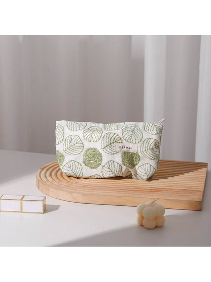 Cosbai - Leaf Print Handheld Organizer Bag