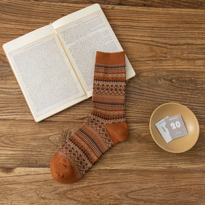 Rufia - Curved Pattern Mid-Calf Socks