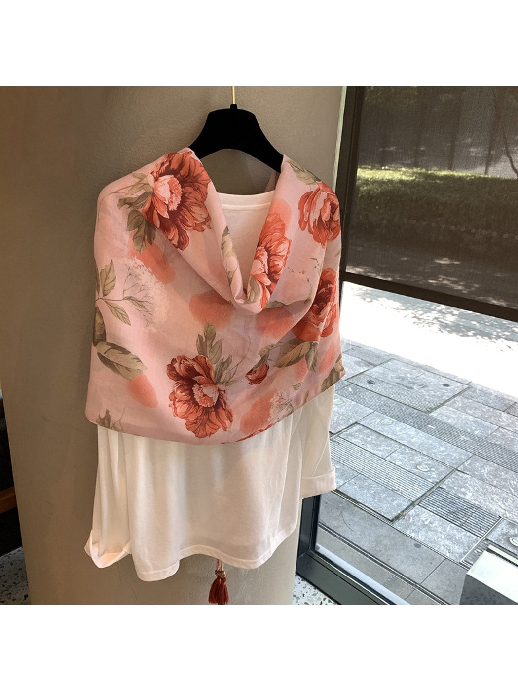 Scarvii - Pink Floral Printed Tassel Trim Scarf