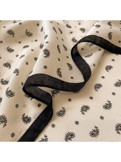 Scarvii - Vintage Paisley Pattern Square Scarf