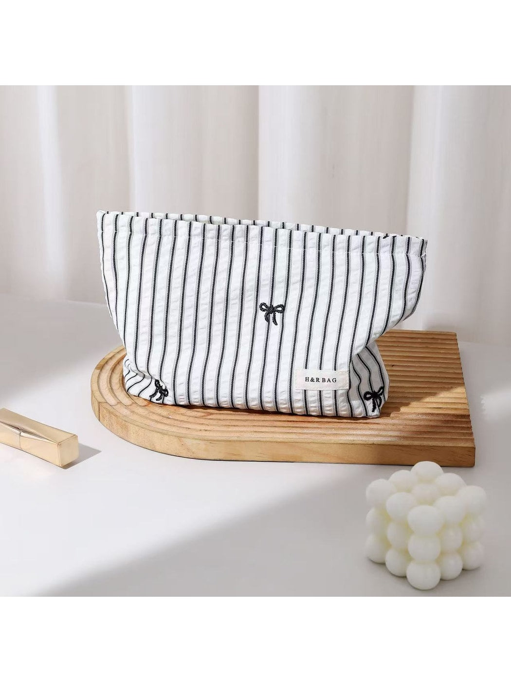 Cosbai - Striped Bow Embroidered Makeup Bag