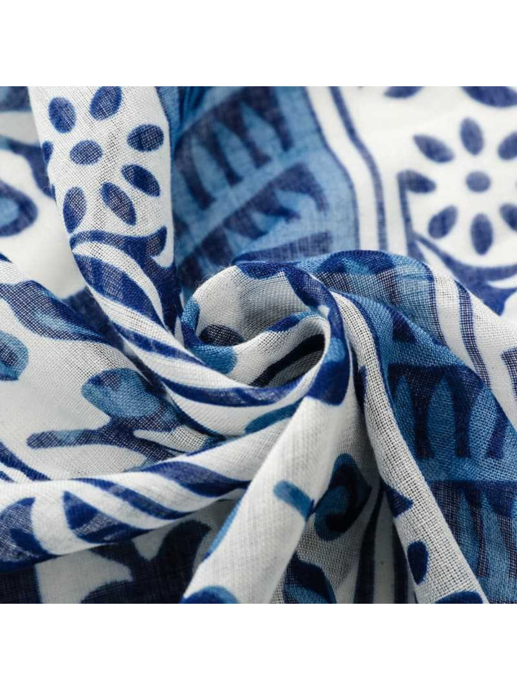 Scarvii - Flowing Geometric Stripe Print Scarf