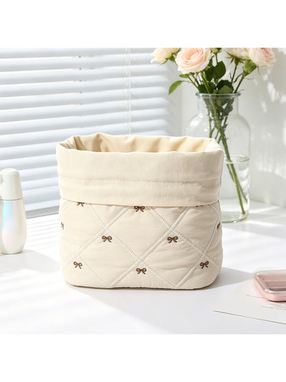 Cosbai - Quilted Bow Embroidery Drawstring Pouch