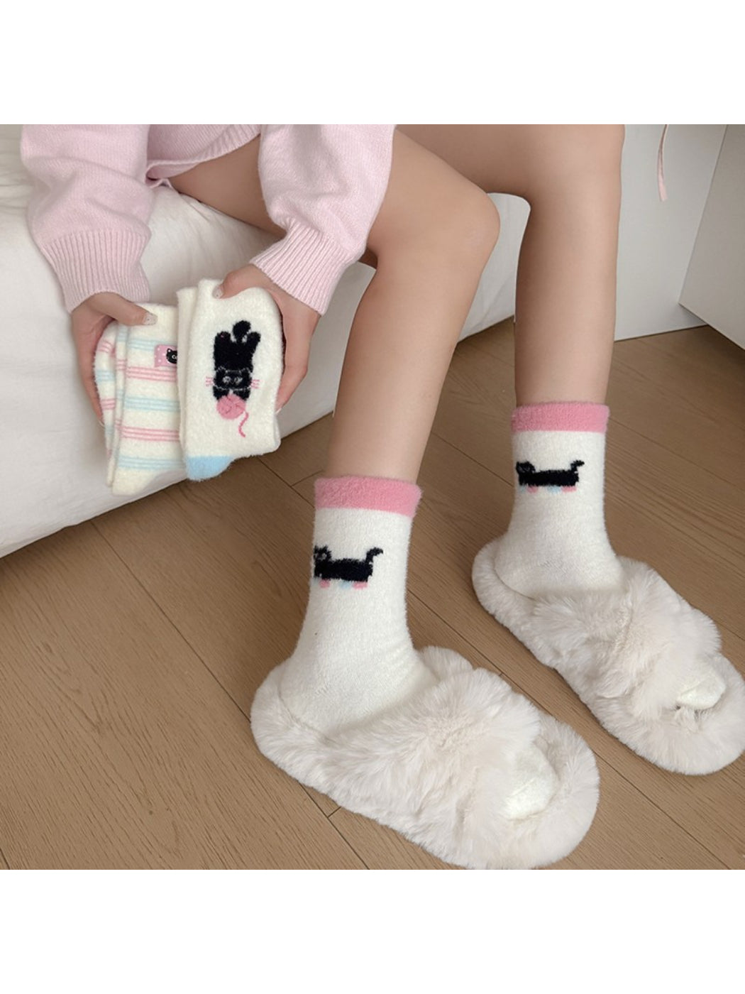 Rufia – Cozy Cat Pattern Crew Socks