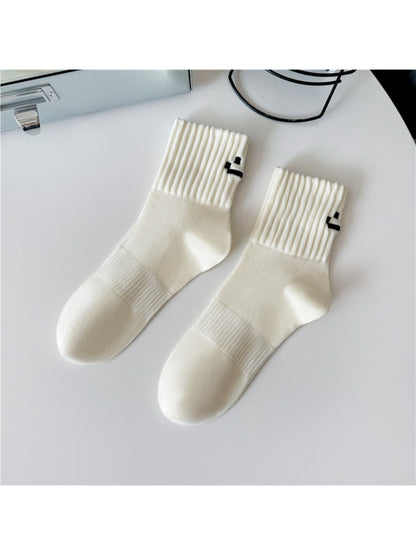Rufia - Simple Smile Pattern Socks product image 4