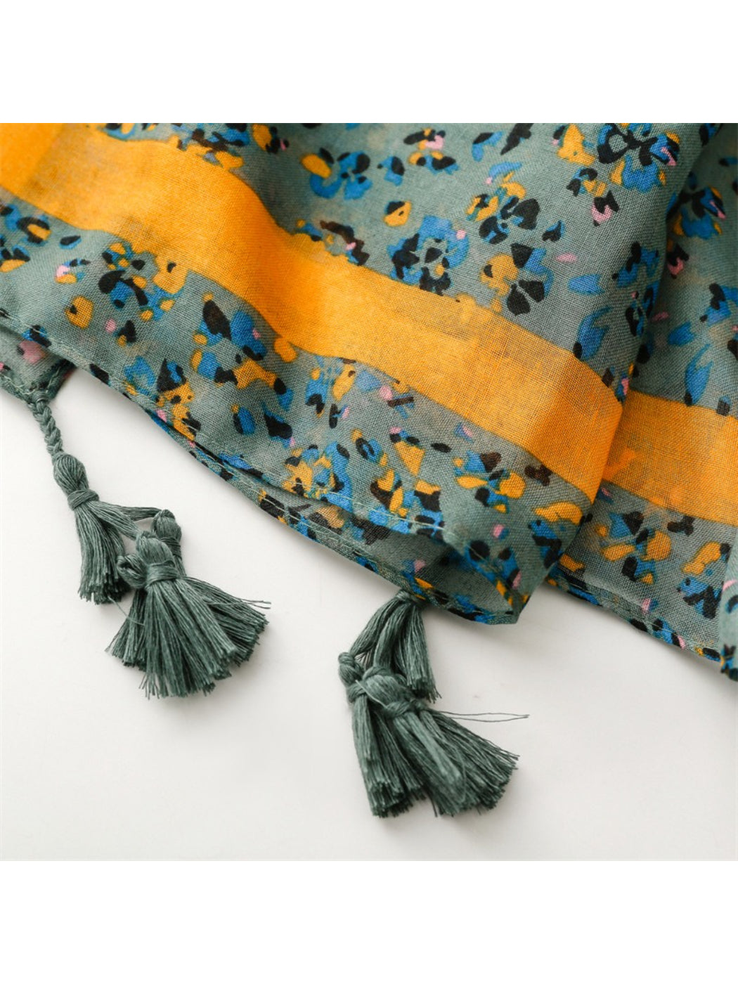 Scarvii - Small Floral Print Lightweight Scarf
