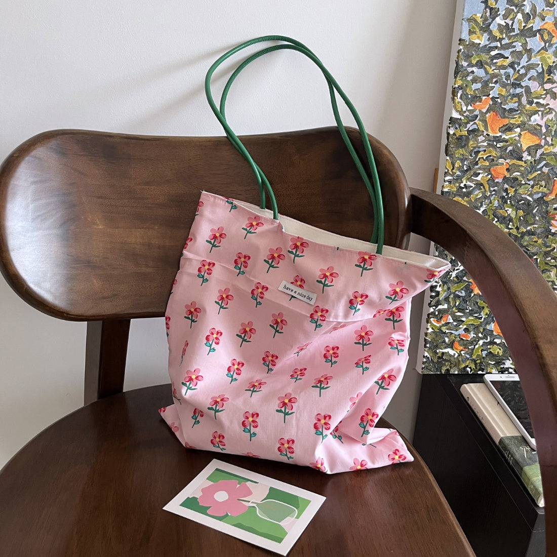 Close-up of floral print on Cosbai pink everyday tote bag
