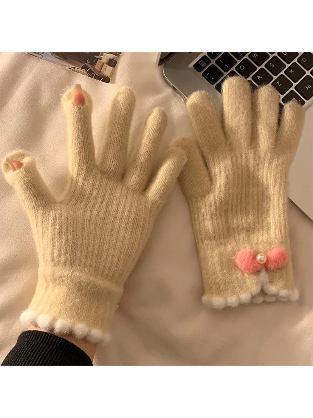 Gloving - Bow Detail Scalloped Cuff Gloves