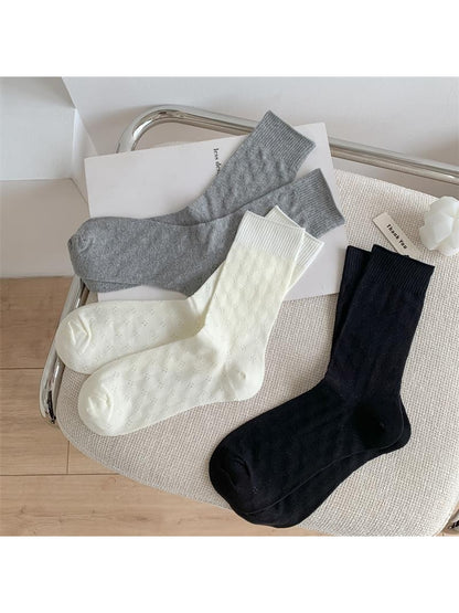 Rufia - Minimalist Clover Openwork Detail Crew Socks