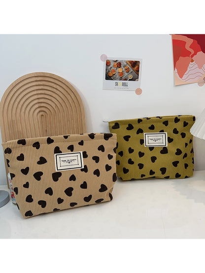 Cosbai - Heart Pattern Everyday Cosmetic Pouch