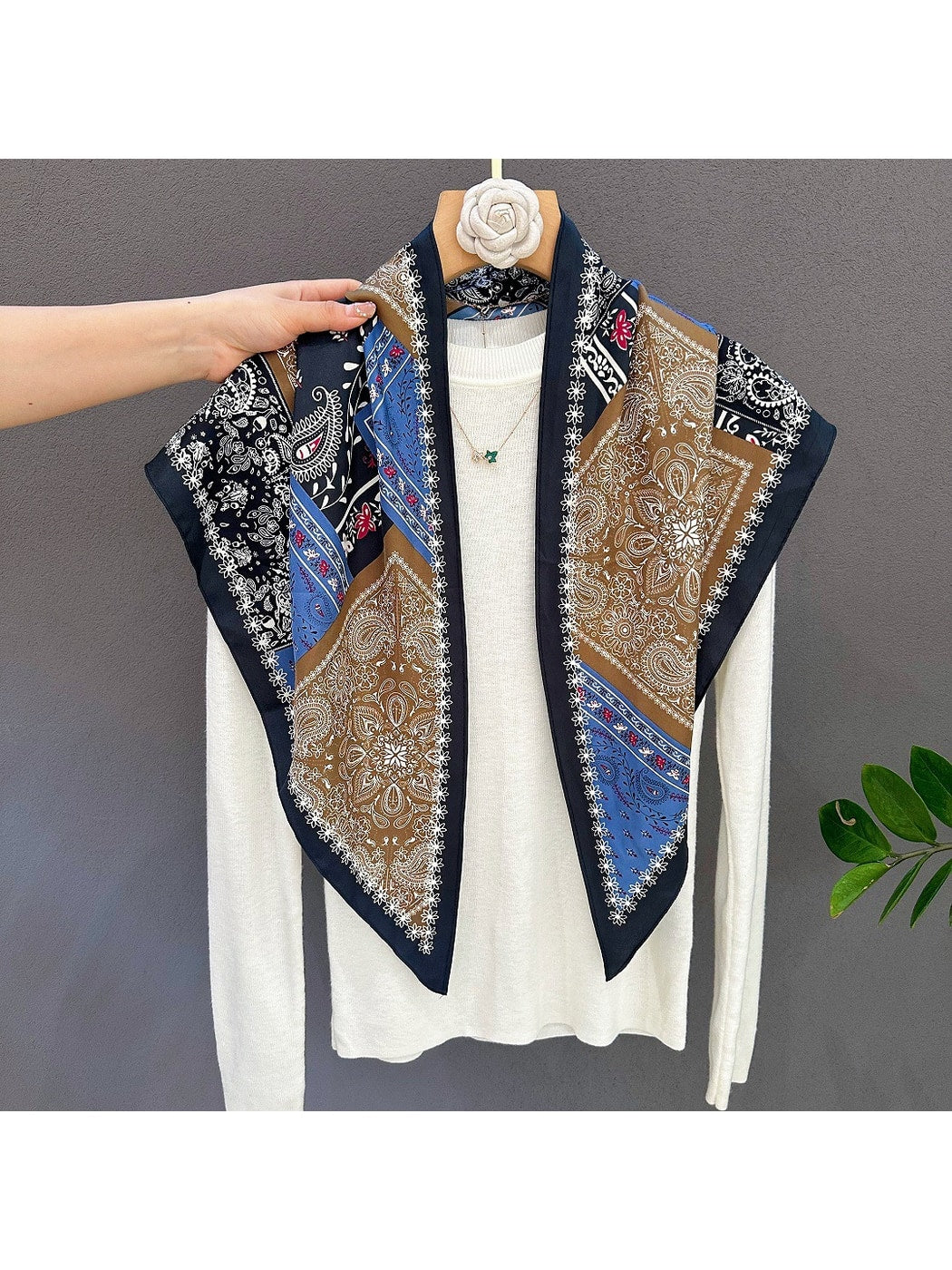 Scarvii - Patchwork Paisley Print Triangle Bandana