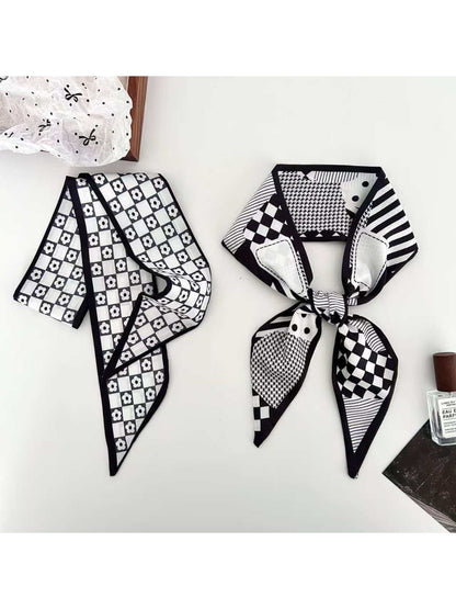 Scarvii - Bold Monochrome Pattern Skinny textile accessory detail view 3
