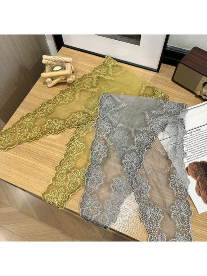 Scarvii - Floral Print Lace Trim Solid Triangle Bandana