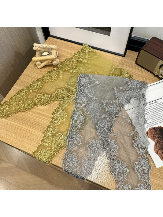 Scarvii - Floral Print Lace Trim Solid Triangle Bandana