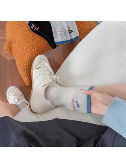Rufia – Color-Block Cat & Fish Embroidery Socks