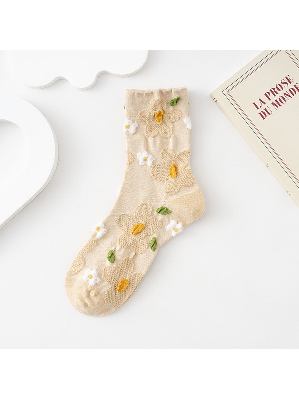 Rufia - Floral Relief Pattern Casual Crew Socks