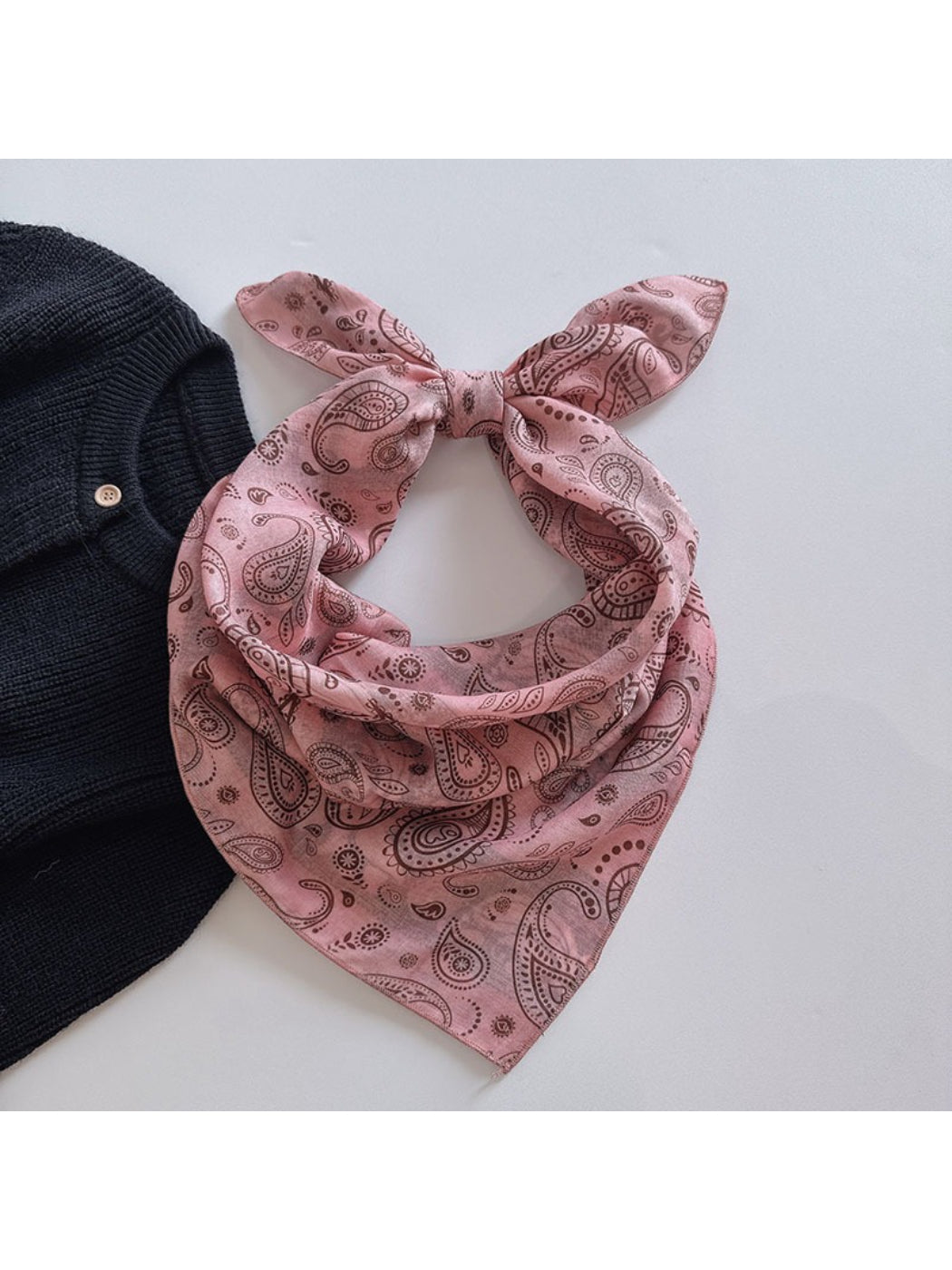 Scarvii - Vintage Paisley Accent Scarf