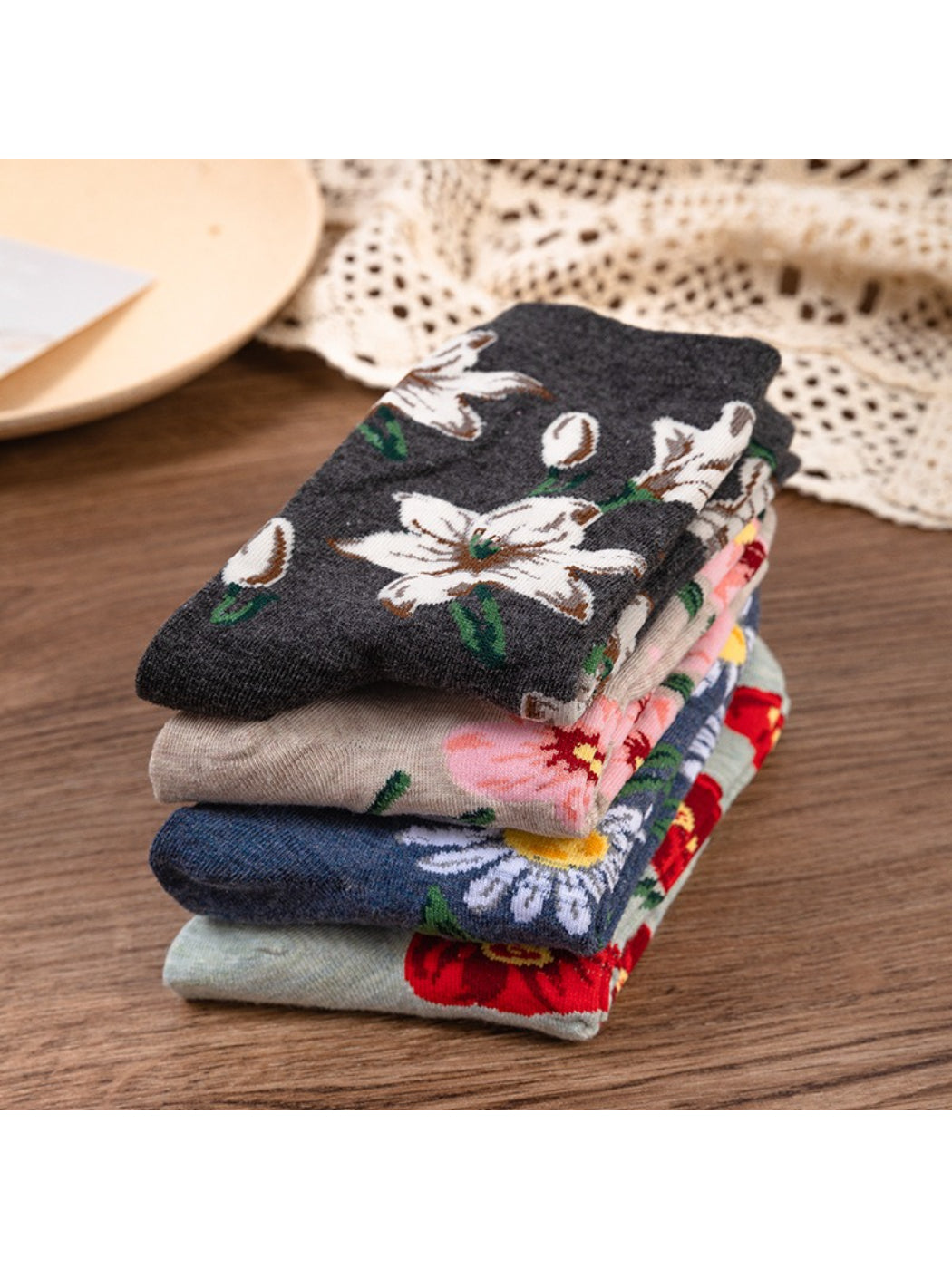 Rufia - Vintage Garden Floral Knit Crew Socks