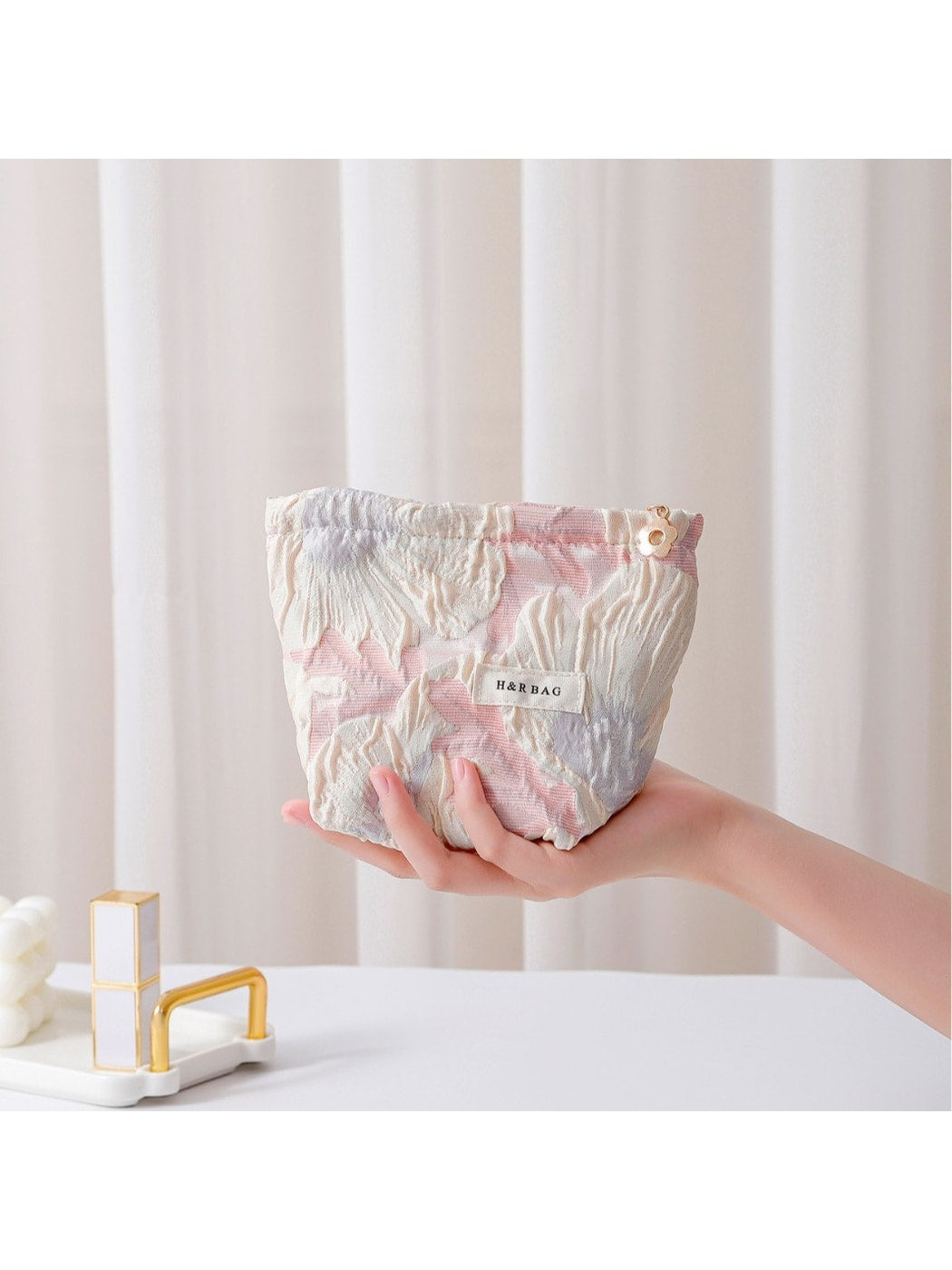Cosbai - Sweet Floral Cosmetic Organizer Bag