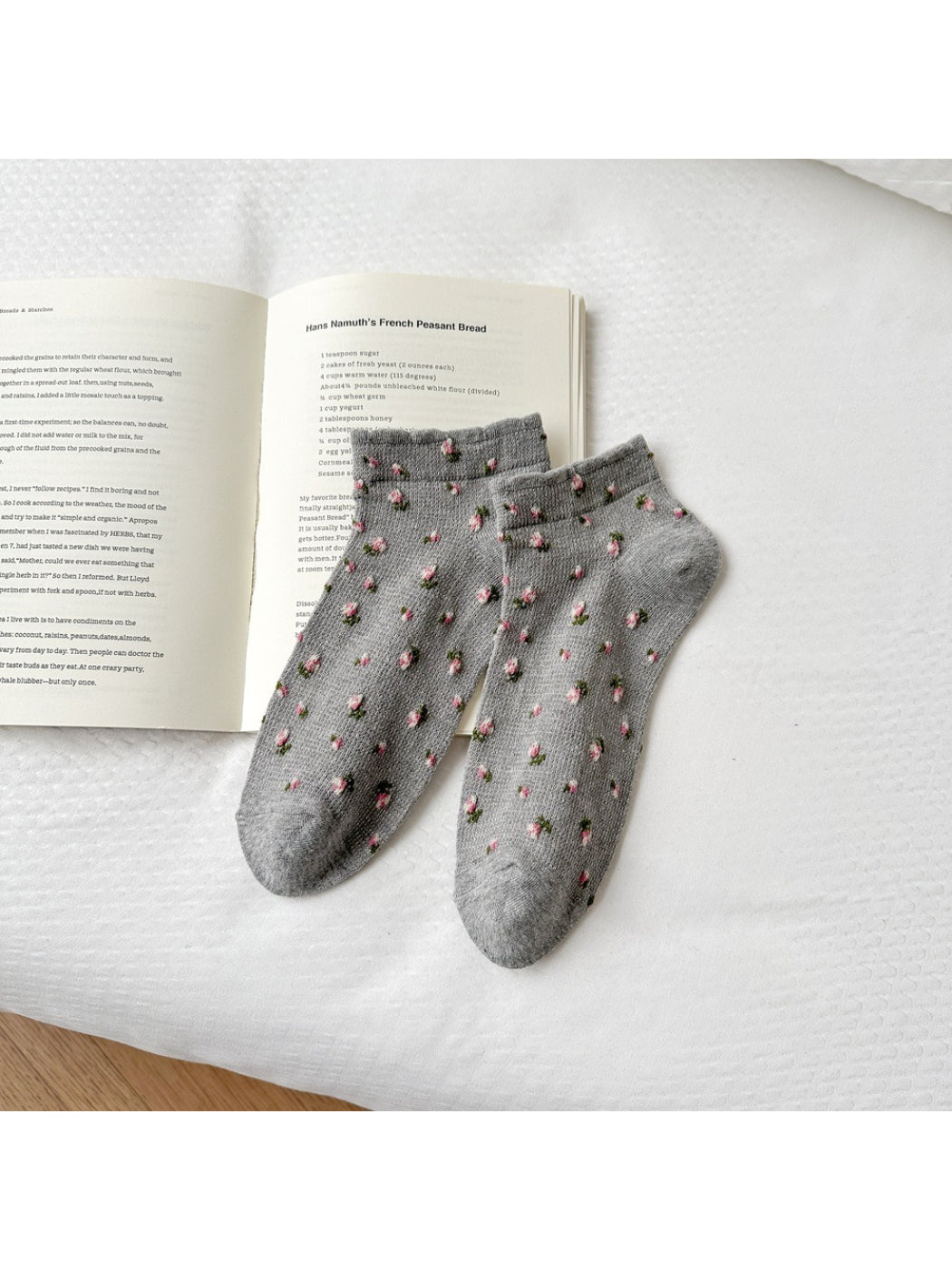 Rufia - Vintage Ditsy Floral Crew Socks product image 5