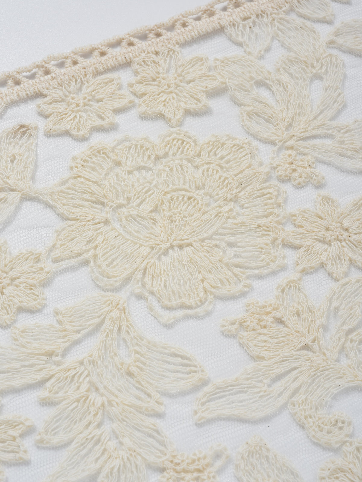 Scarvii - Summer Beige Lace Headscarf