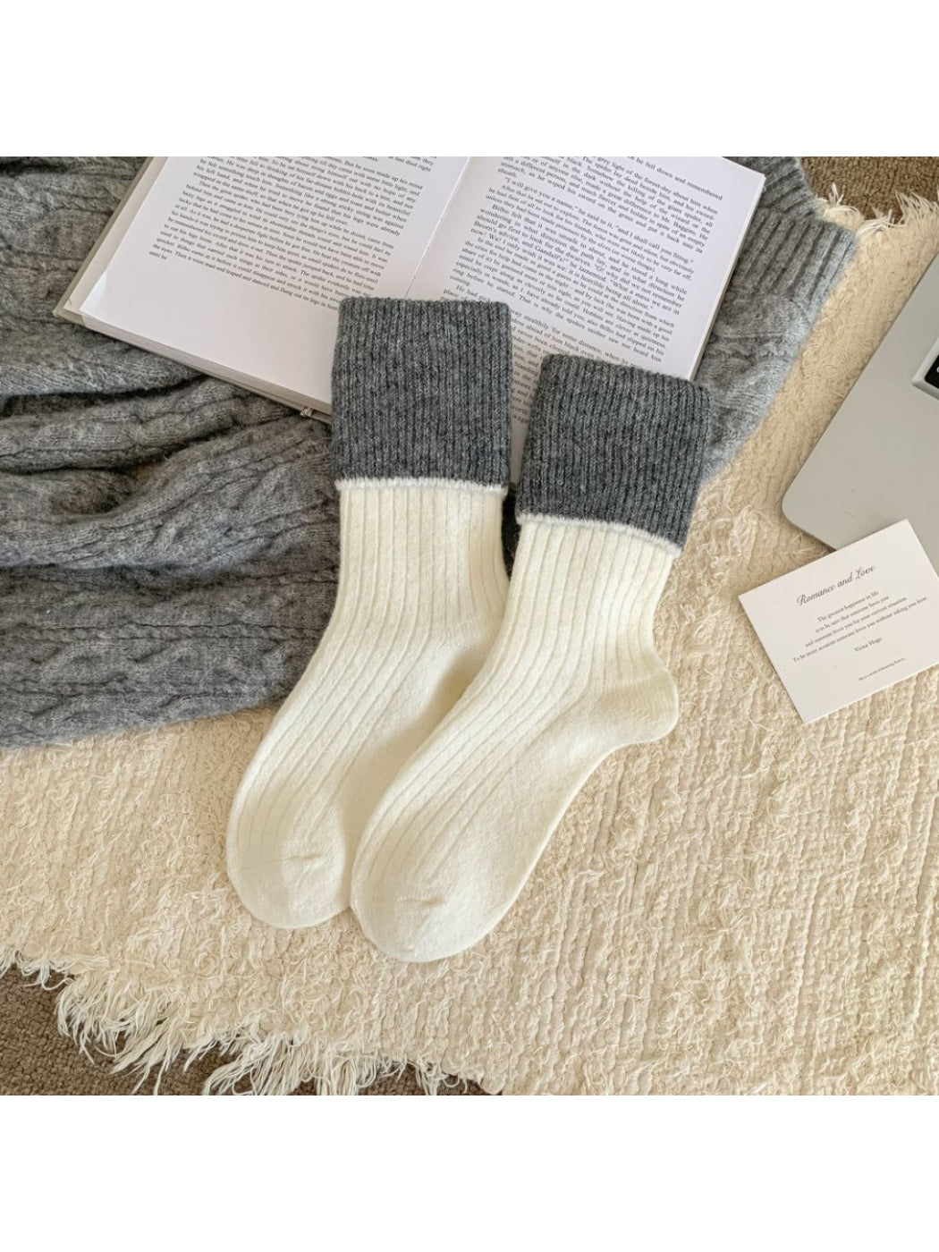 Rufia – Cozy Ribbed Crew Socks