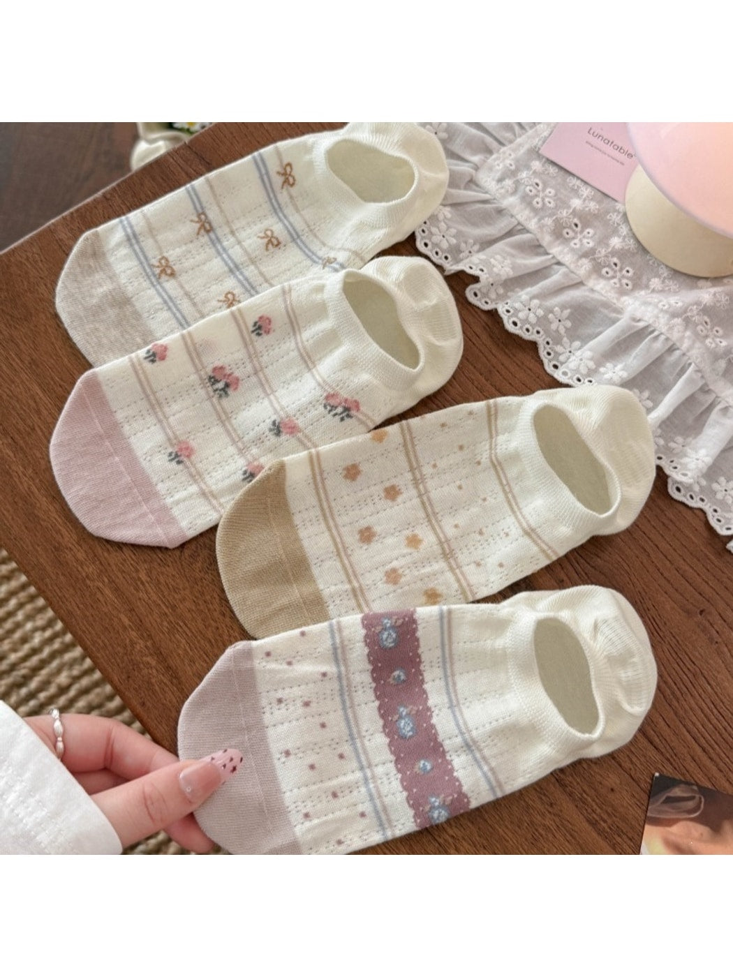 Rufia - Sweet Floral Mesh Women's No Show Socks