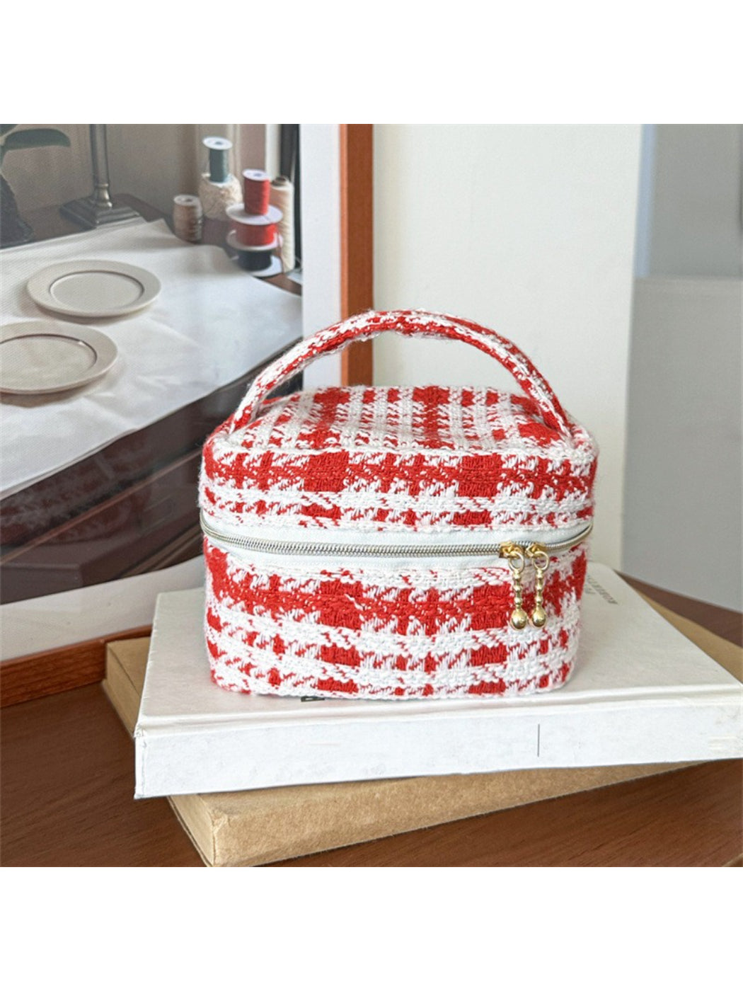Cosbai Textured Plaid Makeup Bag product image