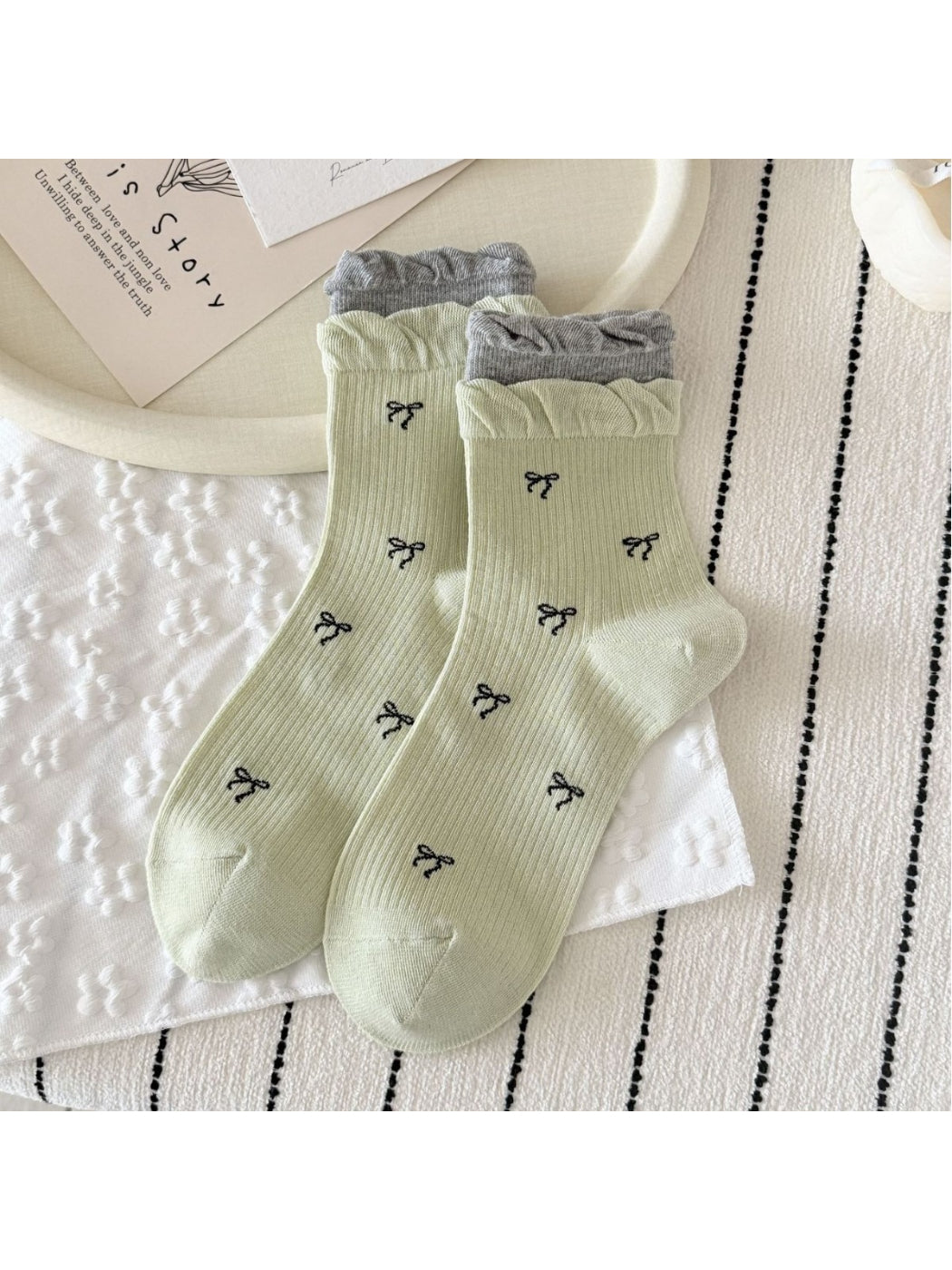 Rufia - Cute Bow Ruffle Crew Socks product image 5
