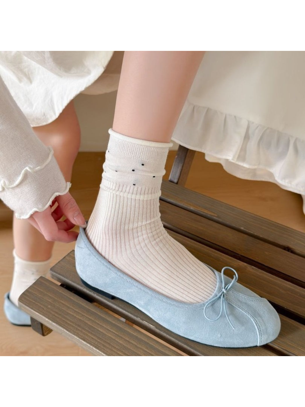 Rufia - Subtle Dot Ribbed Crew Socks product image 2