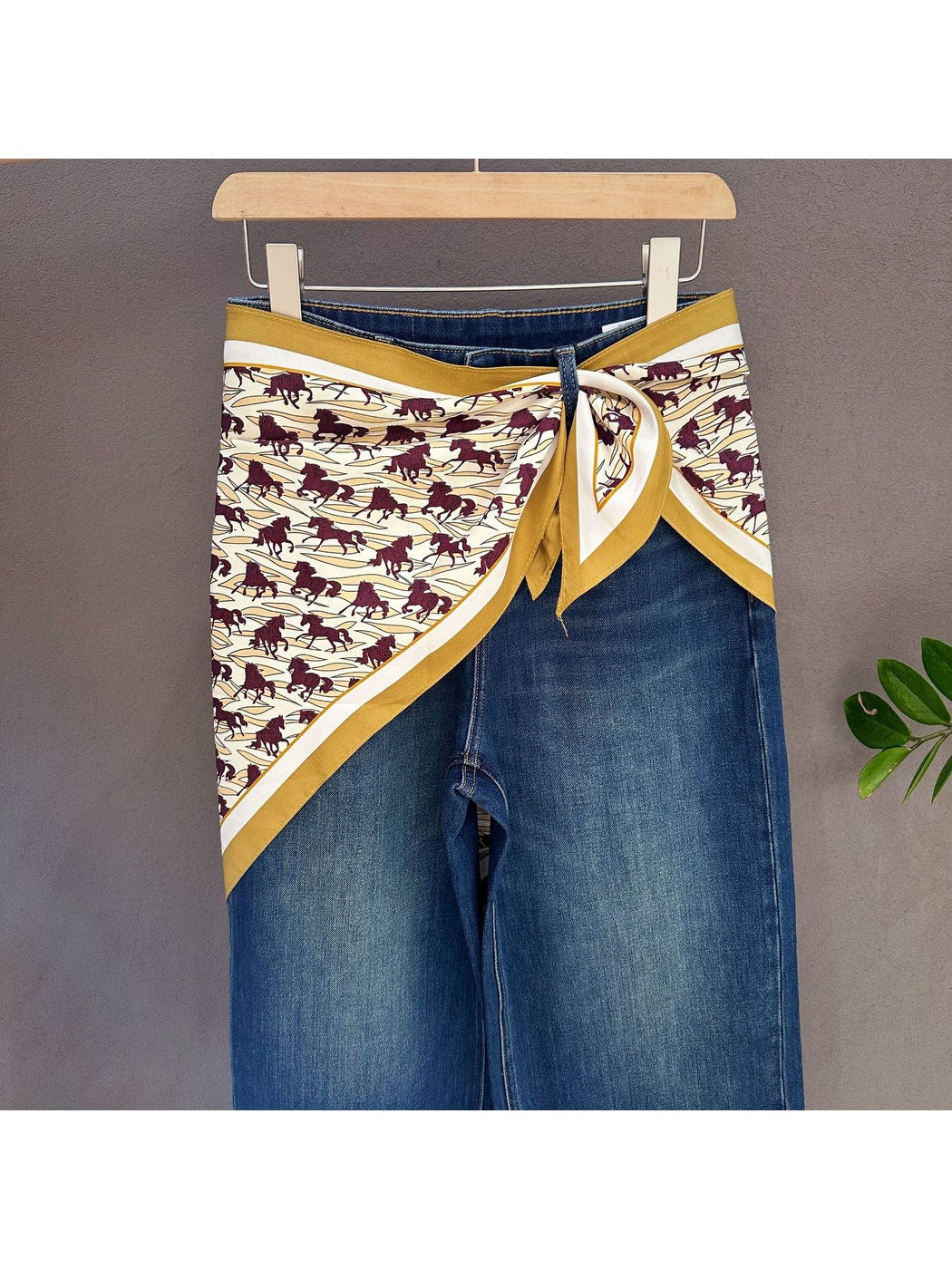 Scarvii - Horse Print Contrast Border Triangle Bandana