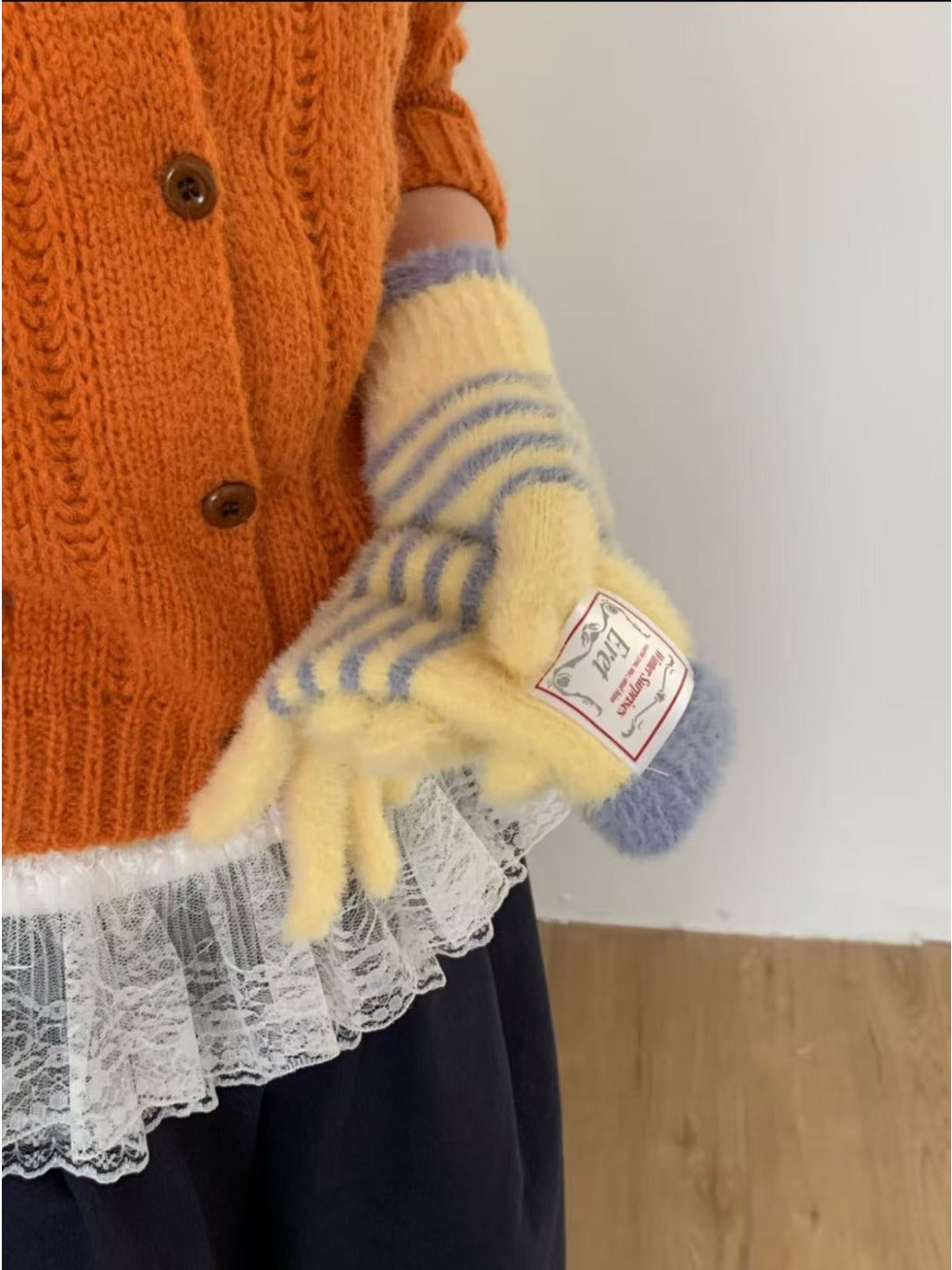 Gloving - Women’s Touchscreen Stripe Gloves