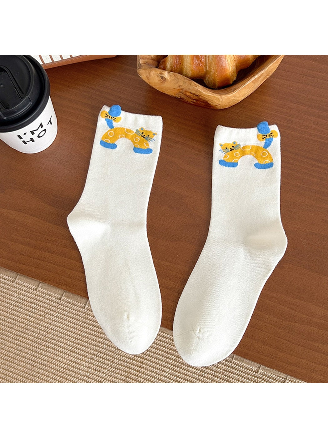 Rufia - Cute Cartoon Cat Pattern Women's Crew Socks