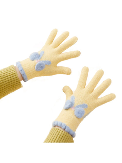 Gloving – Color-Block Gloves with Pompom