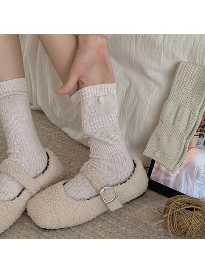 Rufia - Solid Color Button Detail Casual Crew Socks