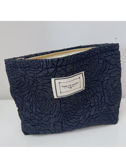 Cosbai - Rose Pattern Textured Cosmetic Pouch