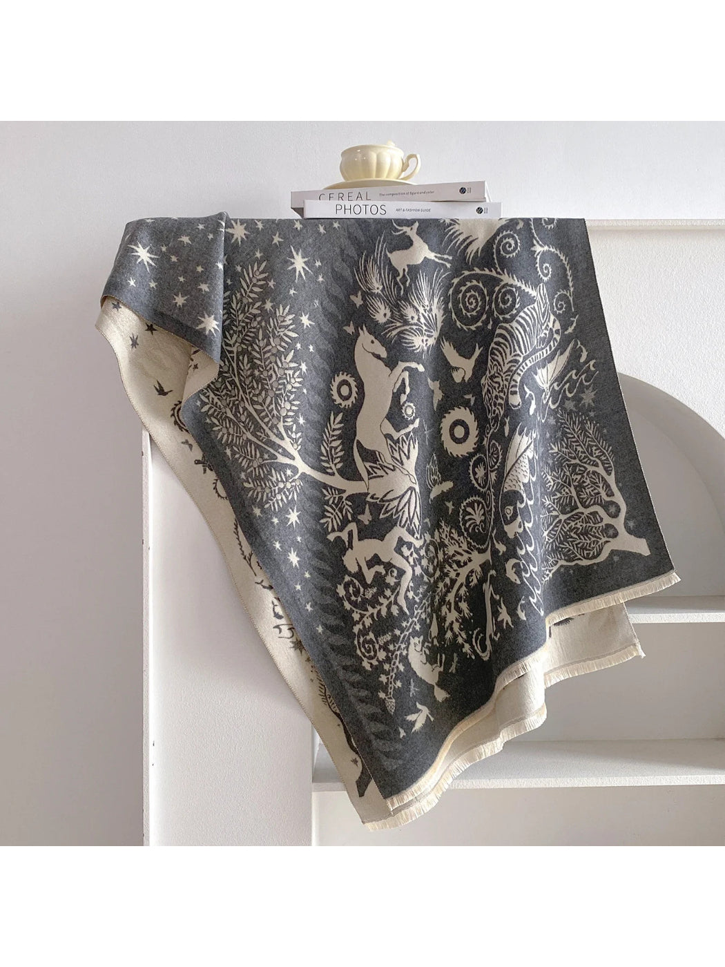 Scarvii - Woven Fringe Pattern Scarf