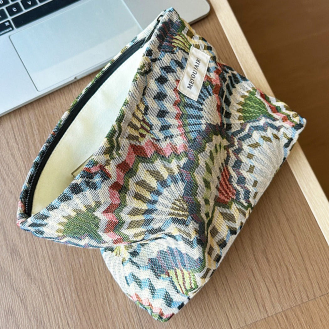 Cosbai - Embroidered Fan Pattern Makeup Bag - Vintage & Practical