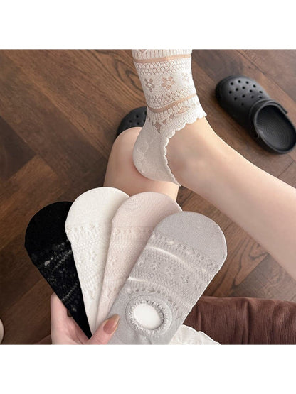 Rufia - Subtle Floral Pattern Women's No Show Socks