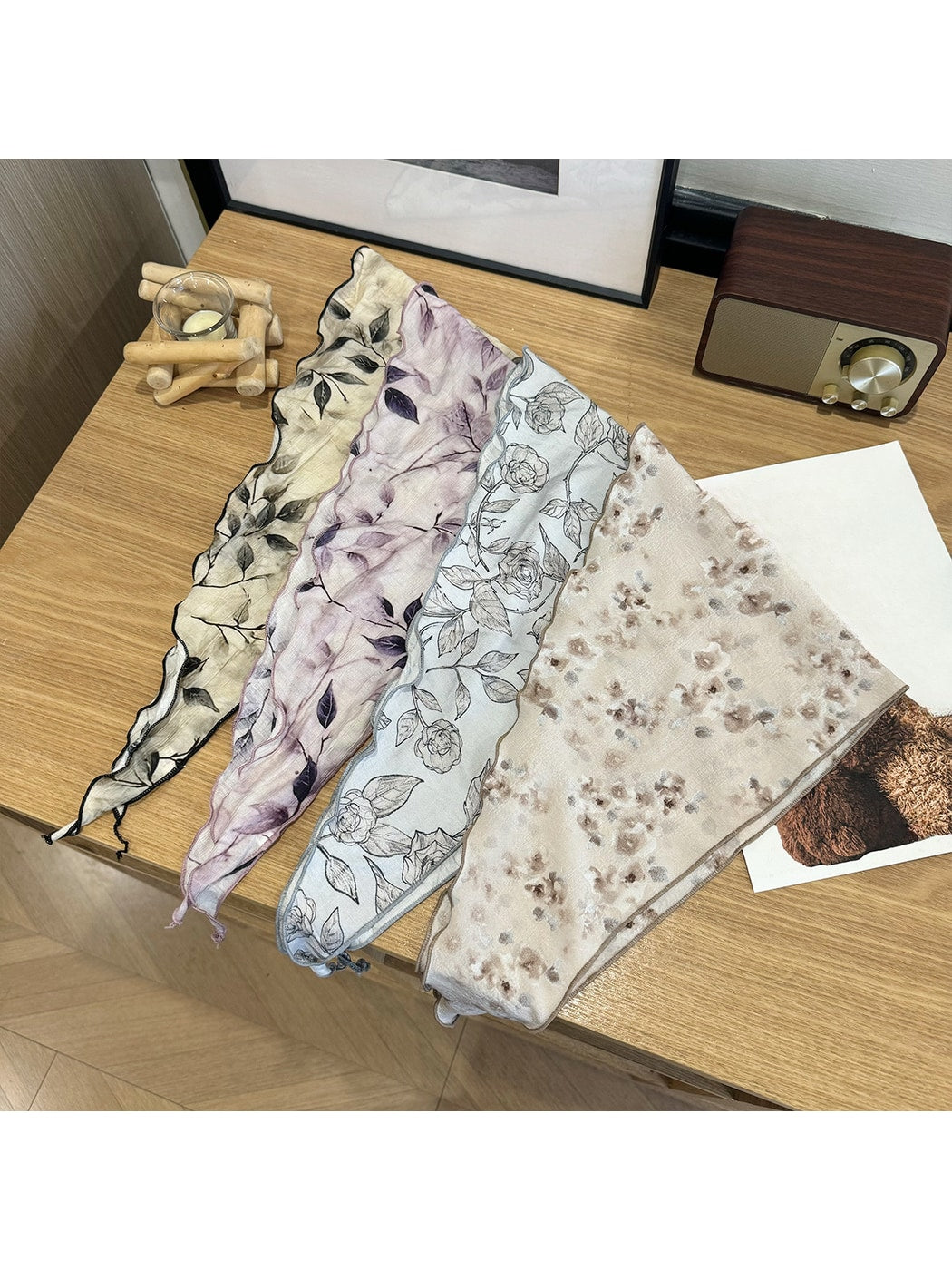 Scarvii - Elegant Printed Floral Triangle Bandana