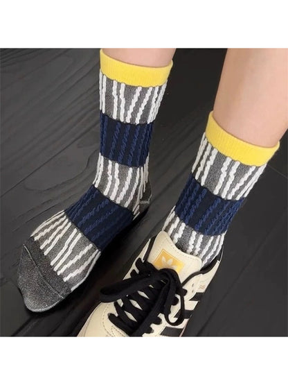 Rufia - Abstract Line Art Mid Calf Socks