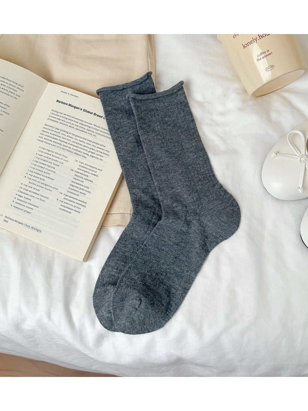 Rufia - Simple Solid Color Women's Crew Socks