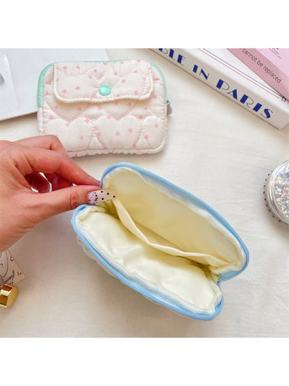 Side view of the Cosbai Quilted Heart Mini Card Pouch highlighting its slim profile
