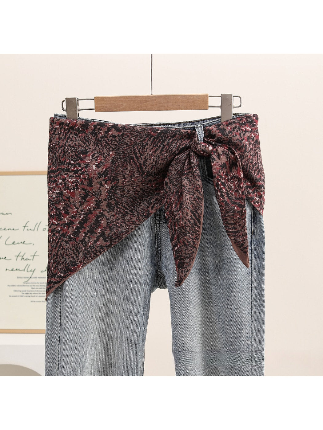 Scarvii - Retro Printed Layering Triangle Scarf