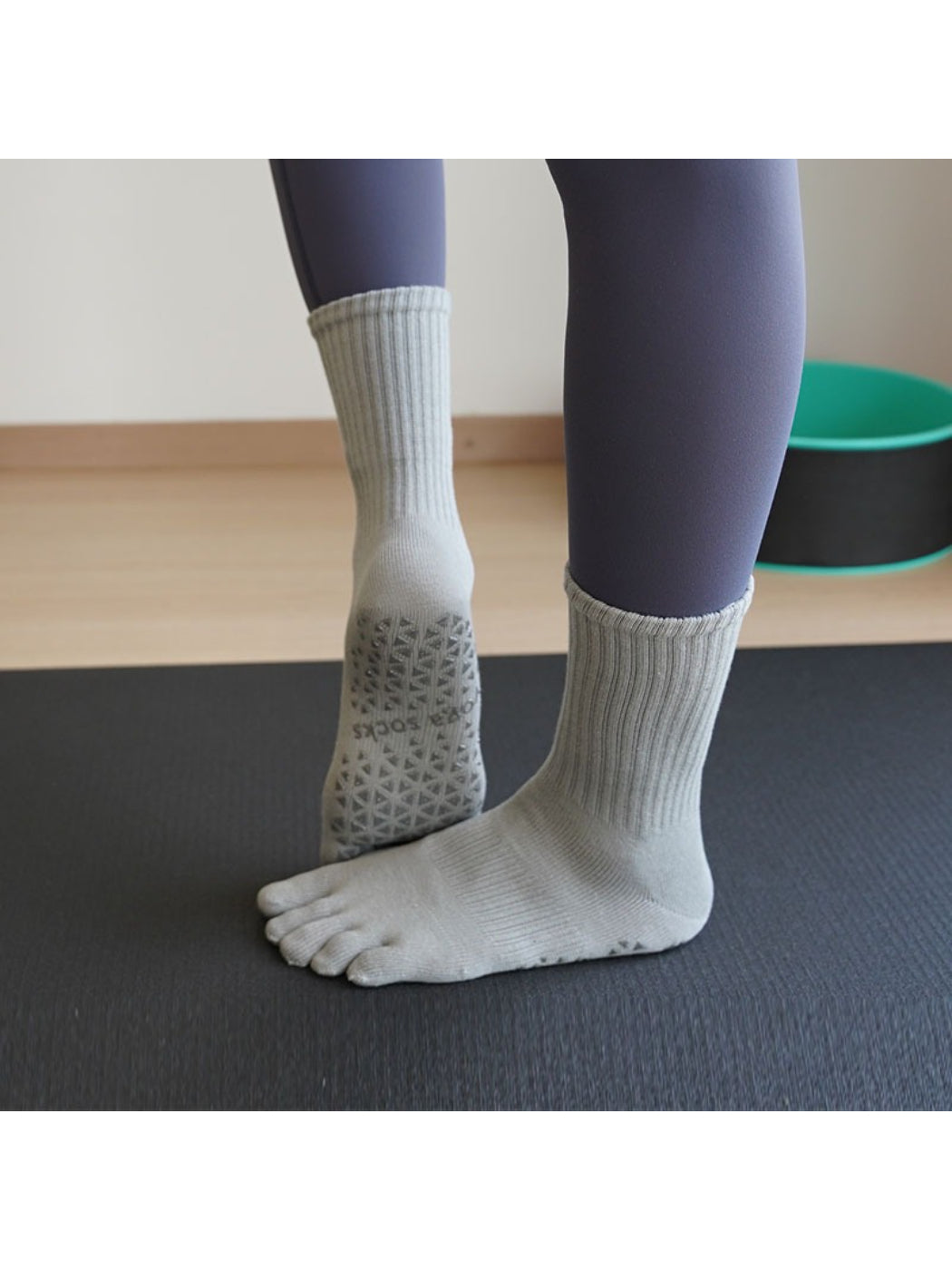Rufia - Studio Grip High-Cuff Five-Toe Socks