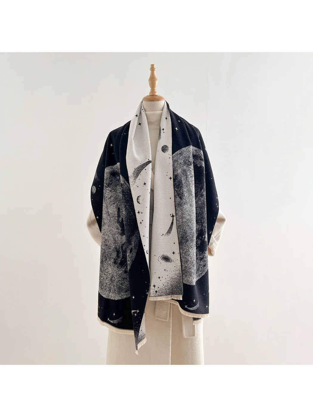 Scarvii - Fringed Celestial Scarf