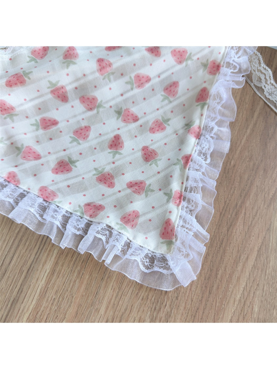 Scarvii - Sweet Print Lace Trim Women's Head Scarf